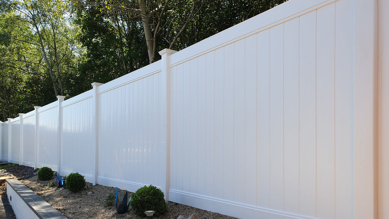 How to Choose a Garden Fence: The Complete UK Guide