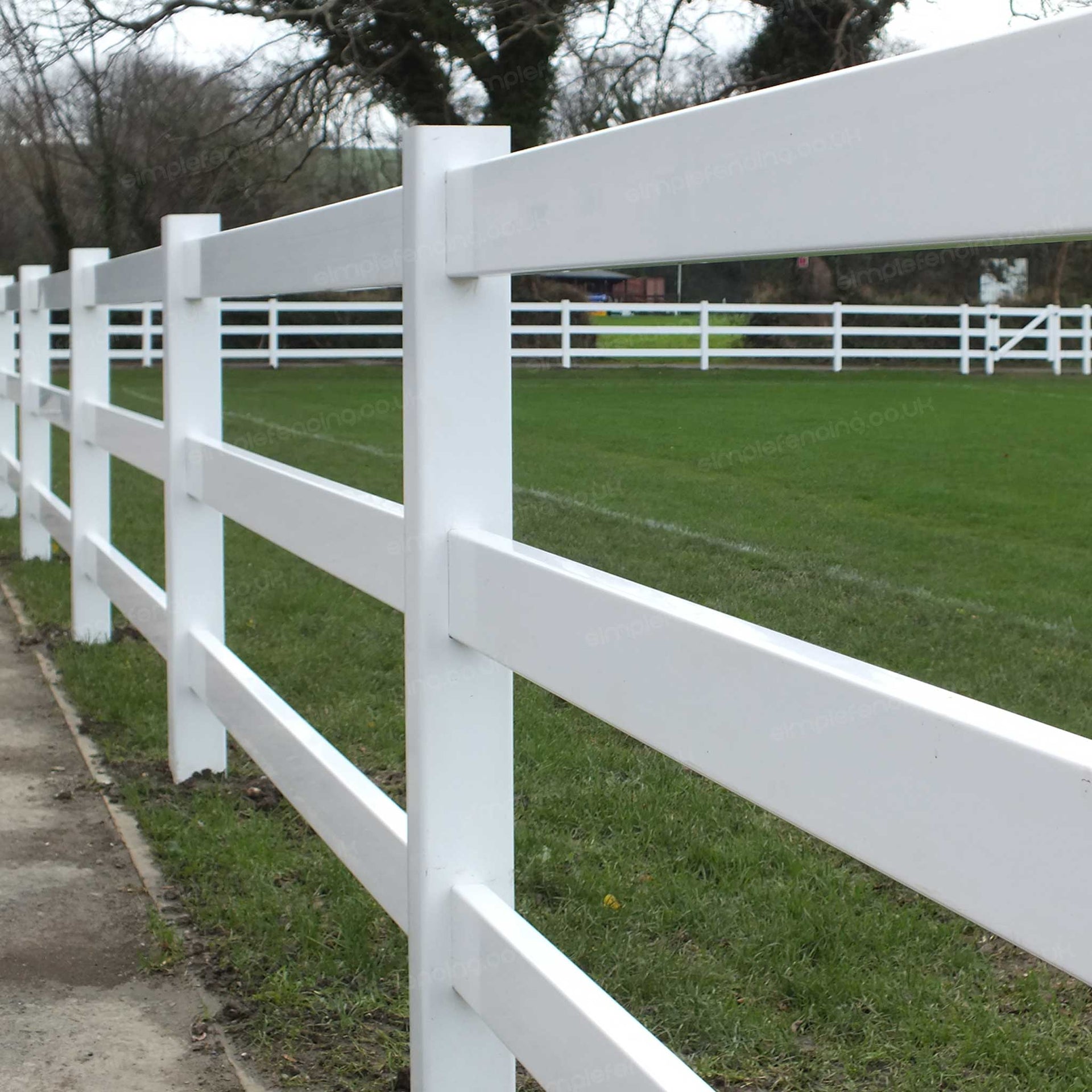 3 - Rail Ranch Fence Panel | 8ft x 4.5ft (244cm x 137cm) - Simple Fencing