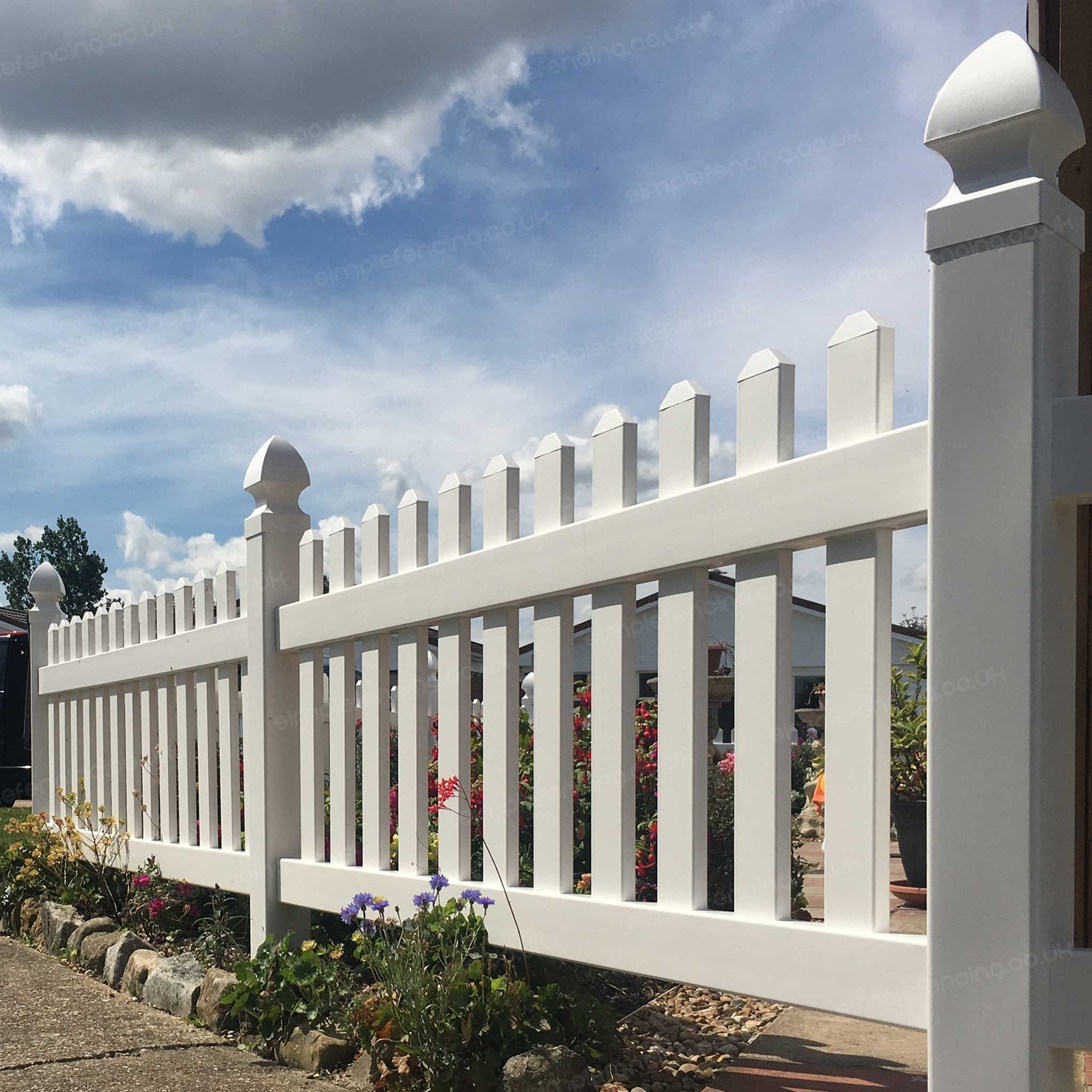 Classic Straight Top Picket Fence Panel | 6ft x 2.5ft (183cm x 76cm) - Simple Fencing