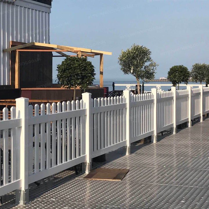 Classic Straight Top Picket Fence Panel | 6ft x 4ft (183cm x 122cm) - Simple Fencing