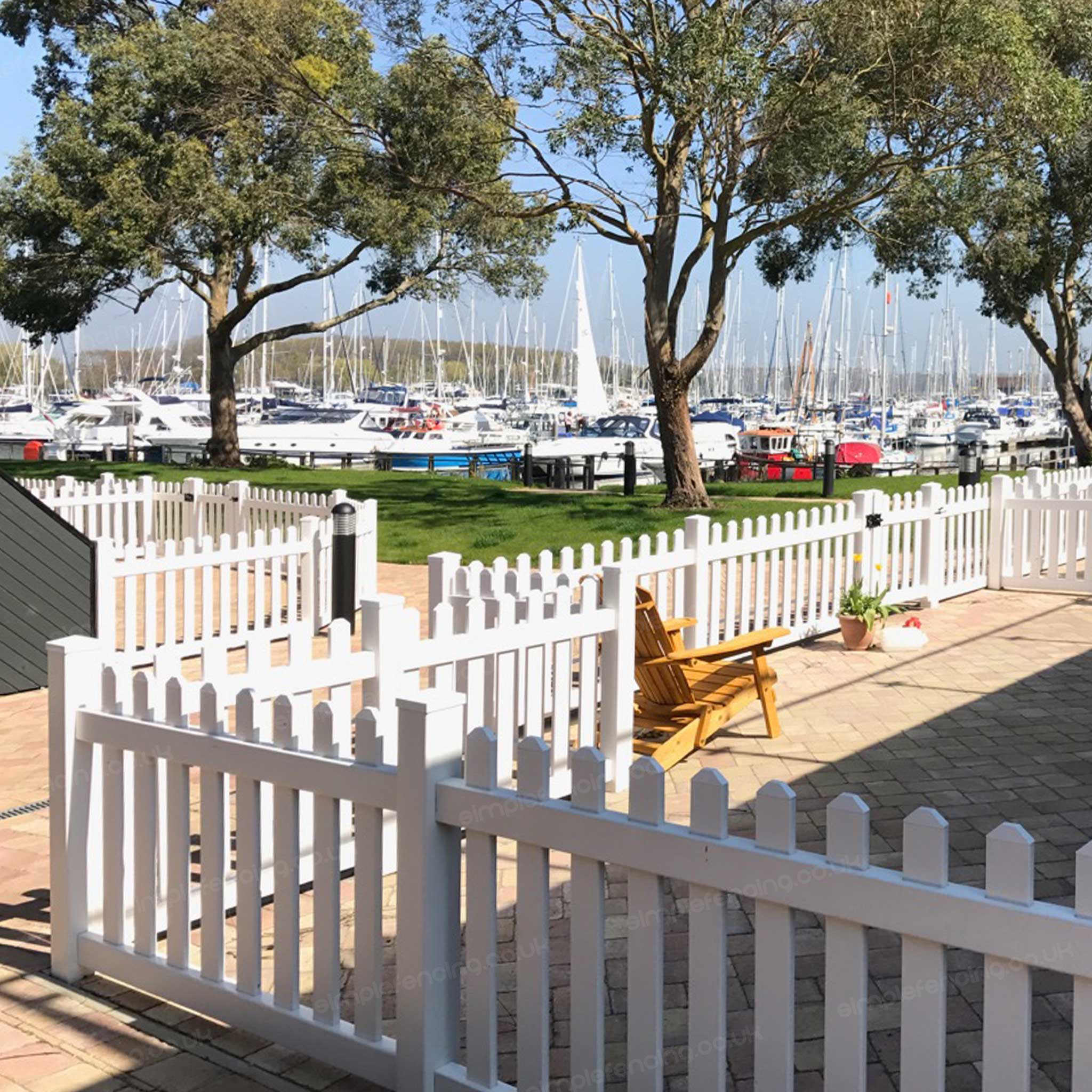 Classic Straight Top Picket Fence Panel | 6ft x 3ft (183cm x 91cm) - Simple Fencing